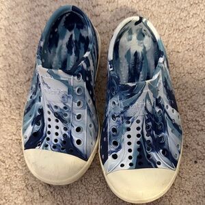 Native Kids Blue and White Shoes